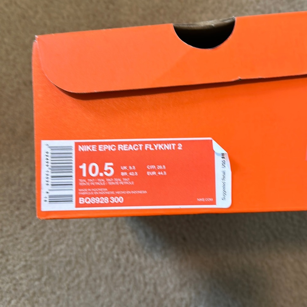 Nike Epic React Flyknit 2